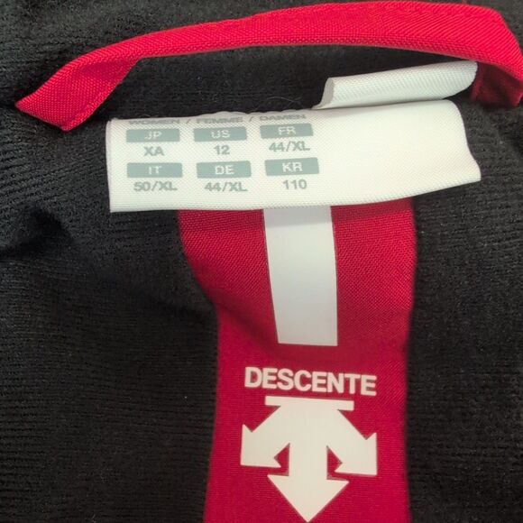 DESCENTE WOMEN'S SKI SNOWBOARD HOODED JACKET 3M Insulate Red Size 12 - Picture 2 of 9